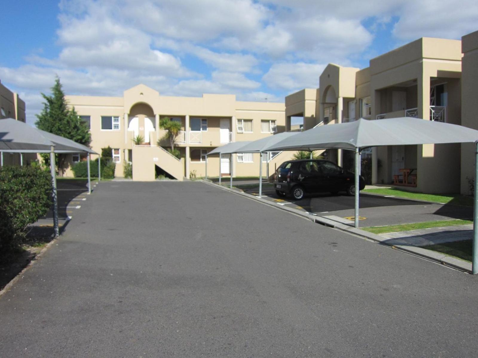 Smithland Centrally Located *