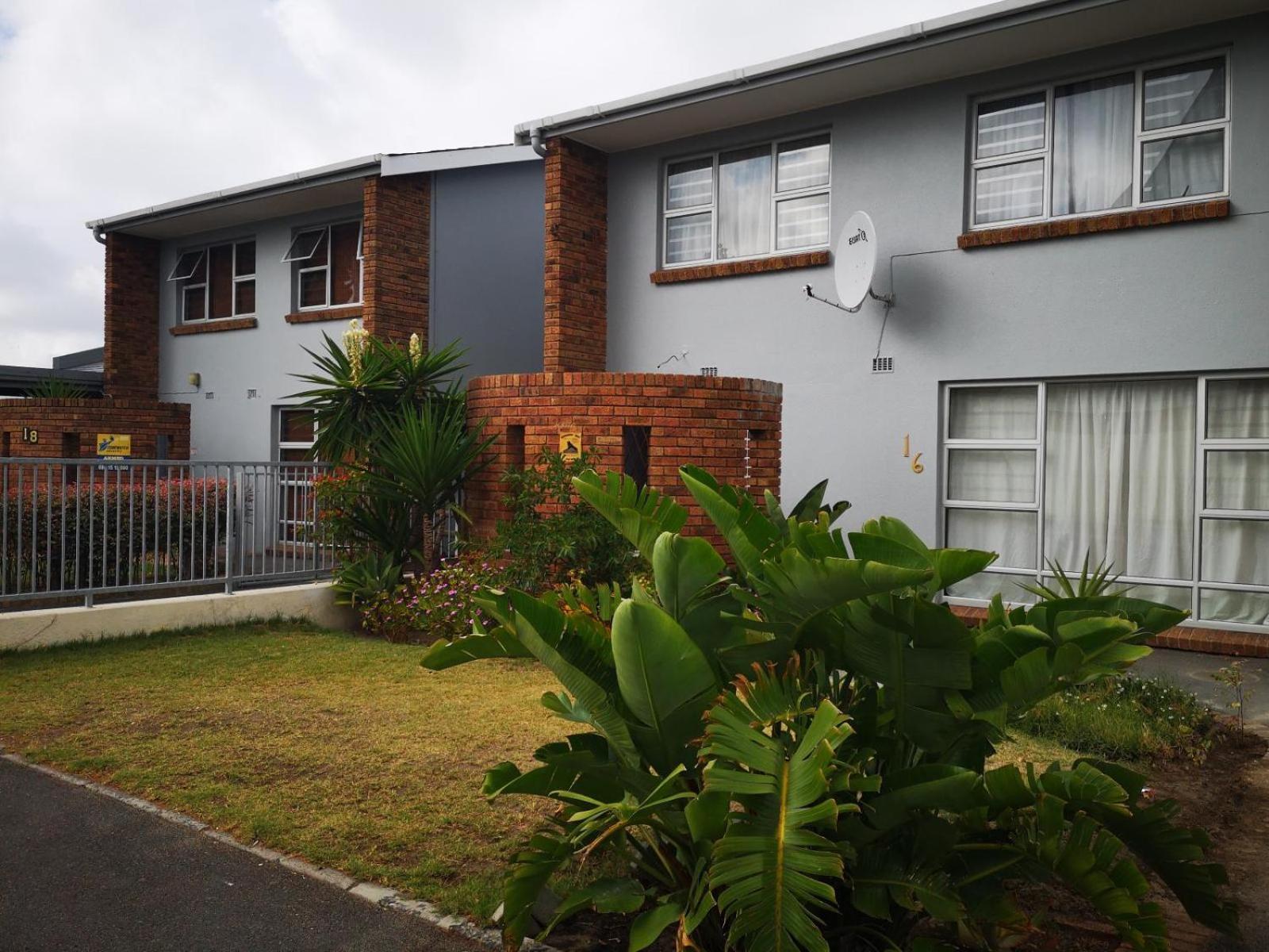 Smithland Centrally Located Apartment